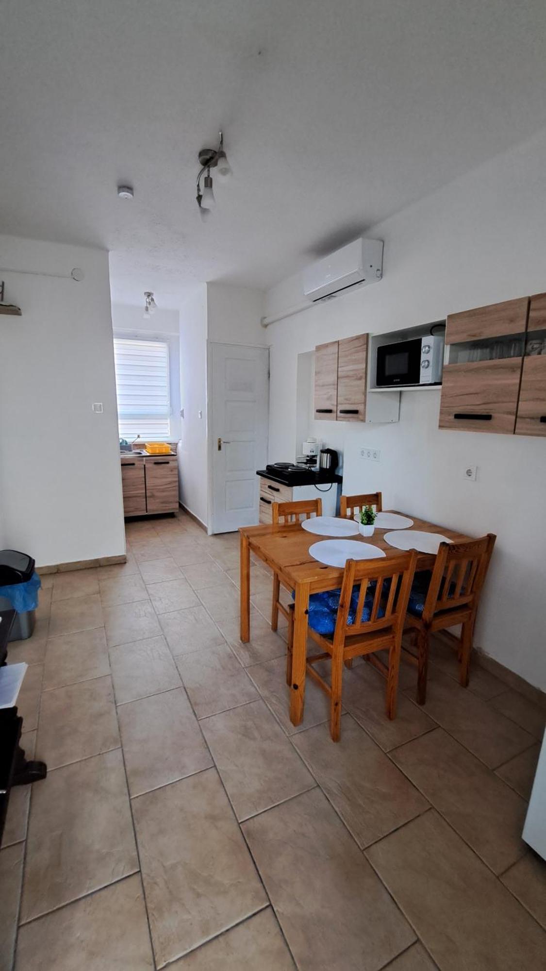 Marabella Apartmanok ไฮจ์ดุสโซบอสโล ภายนอก รูปภาพ