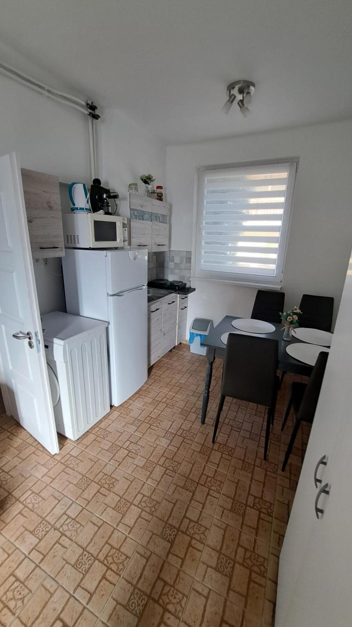 Marabella Apartmanok ไฮจ์ดุสโซบอสโล ภายนอก รูปภาพ