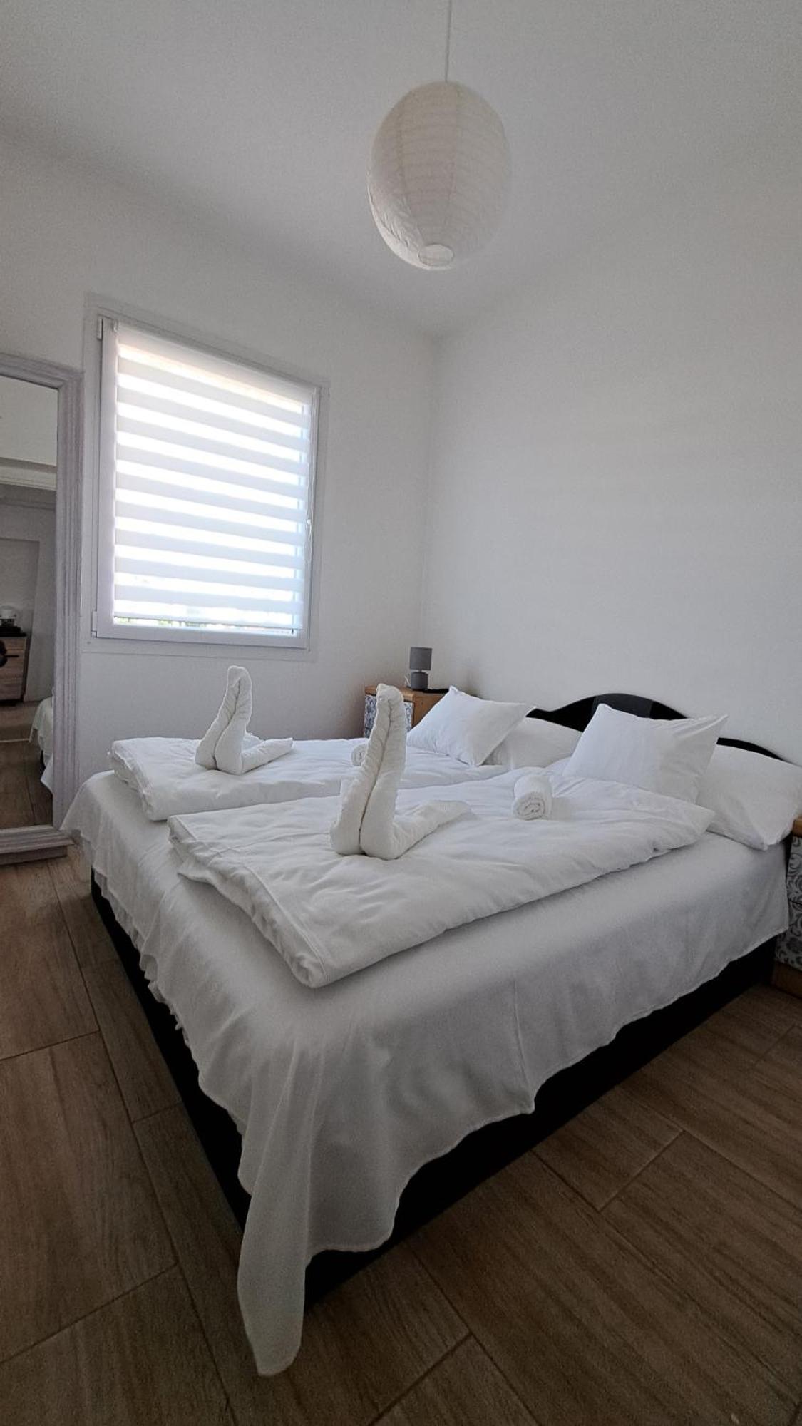 Marabella Apartmanok ไฮจ์ดุสโซบอสโล ภายนอก รูปภาพ
